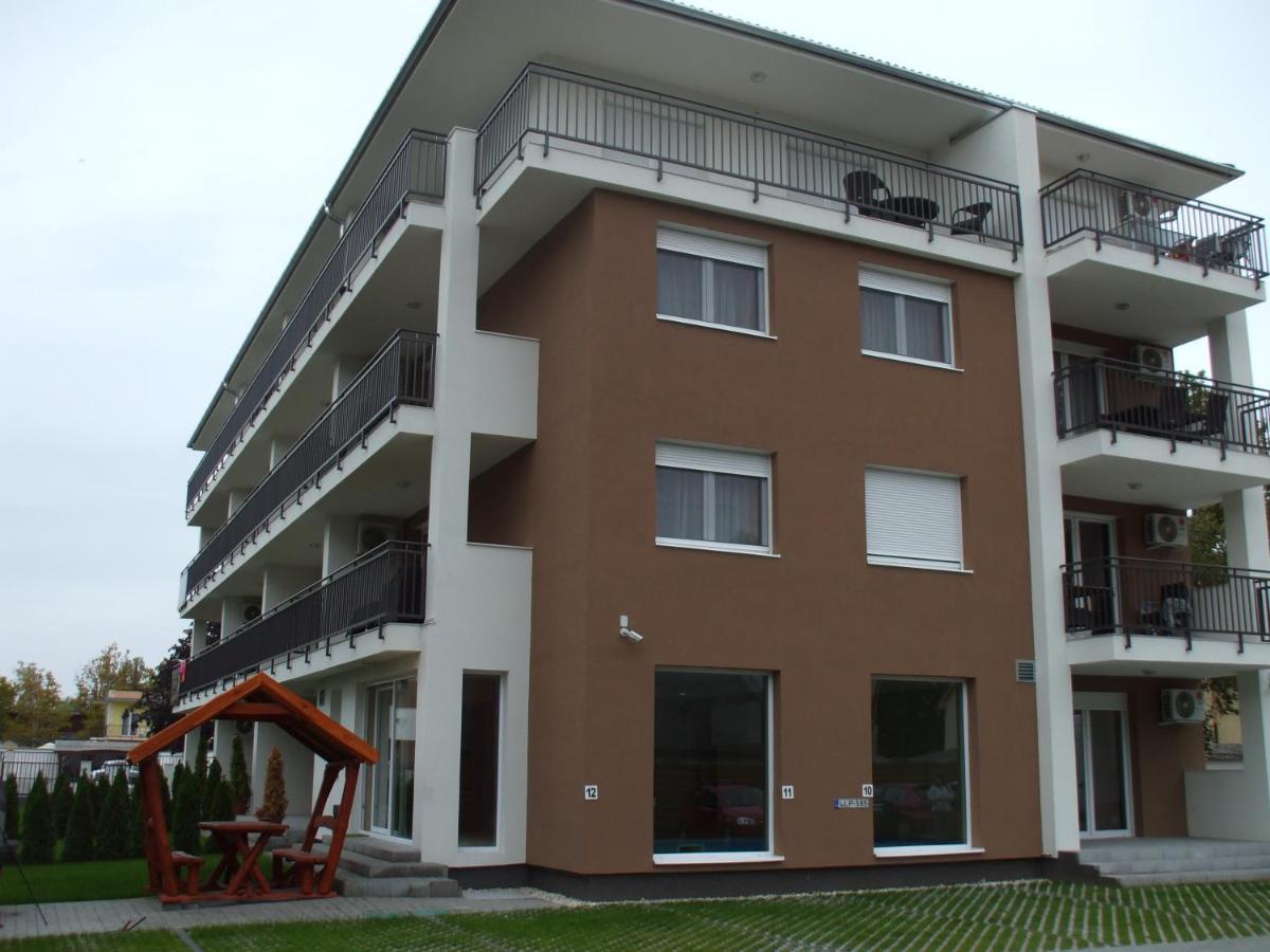 Kohl Wellness Apartman Siófok Extérieur photo
